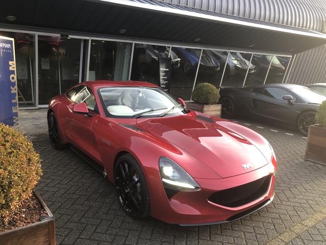 Griffith tunnels into Holland..